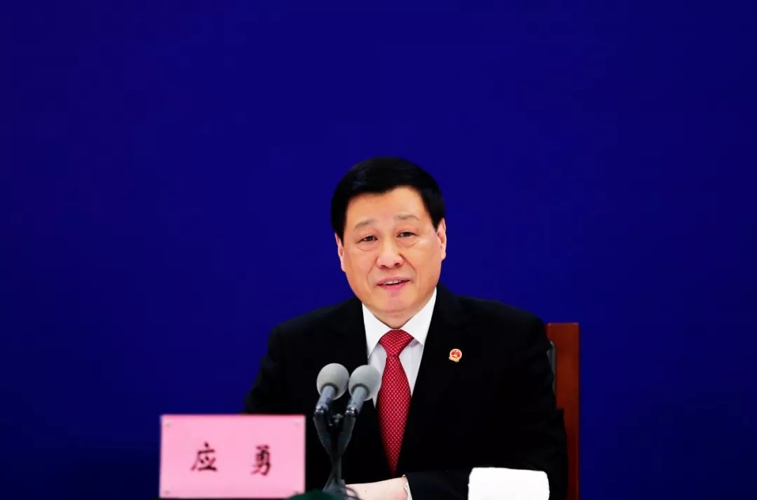 [国是直通车]中央决定：蒋超良不再担任湖北省委书记，上海市市长应勇赴任