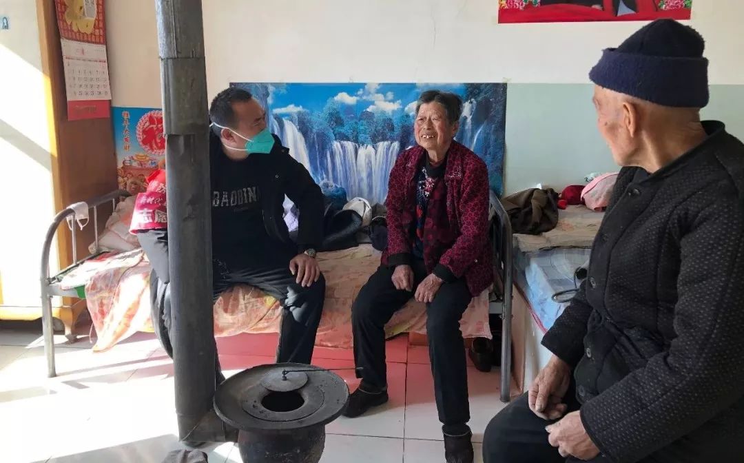 党员"二明子",咱神山村民的"个儿家人"!