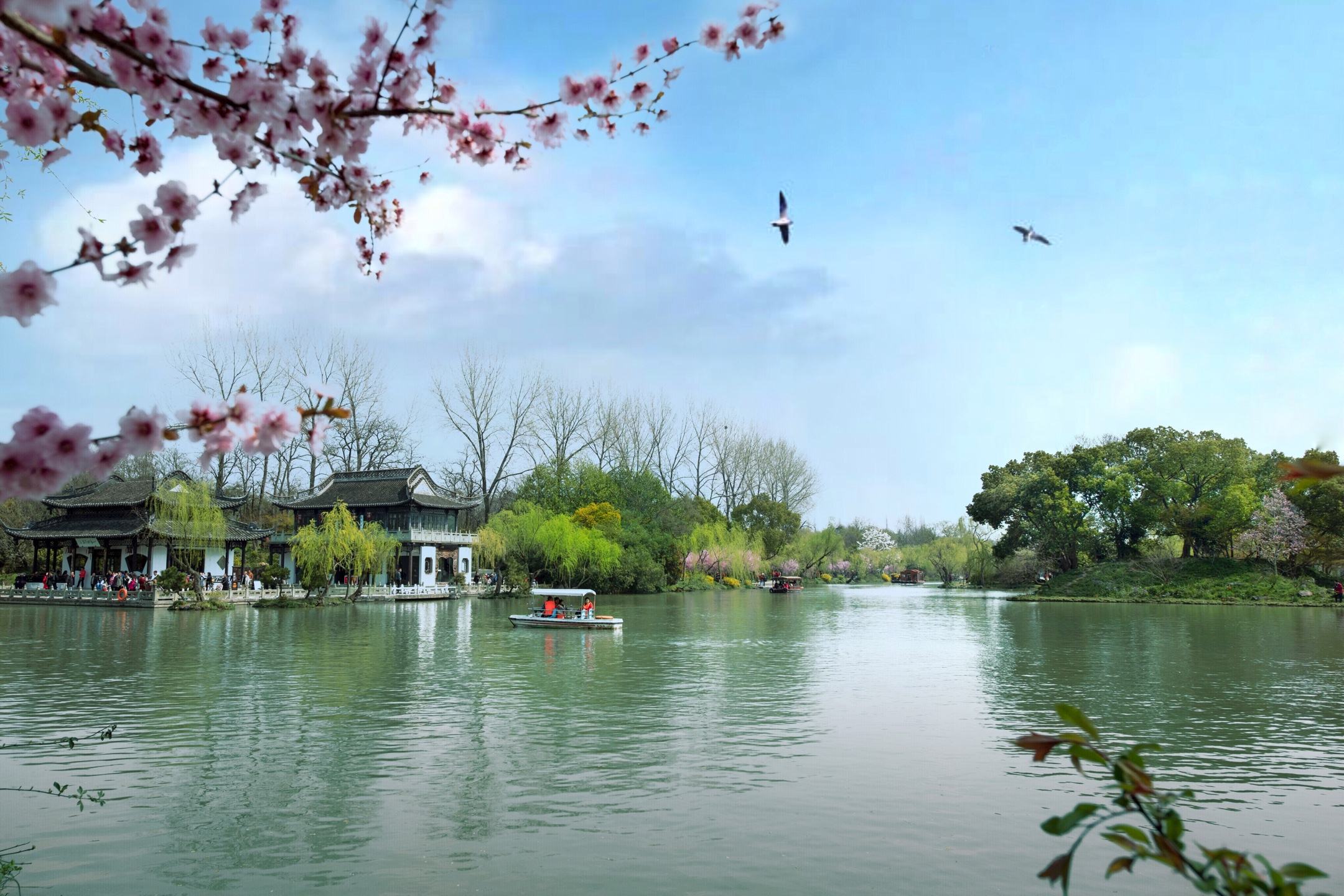 晚唐难得一见明媚唐诗,出自杜牧笔下,末句两个字勾勒出最美江南