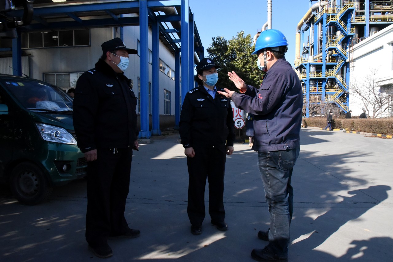 周村公安女所长李莹:铁肩柔肠战疫情 铿锵玫瑰绽芬芳