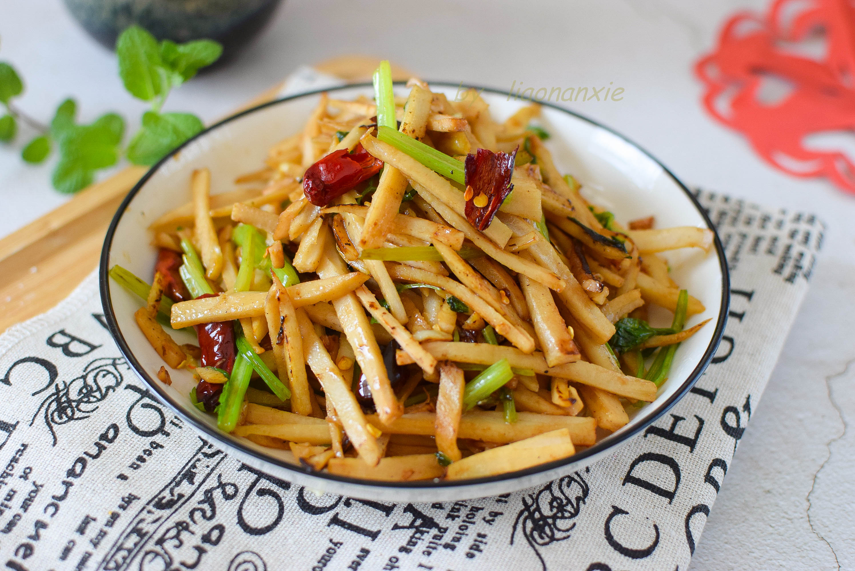 这道菜,吃了几十年,从来没烦过,隔几天不吃就会想