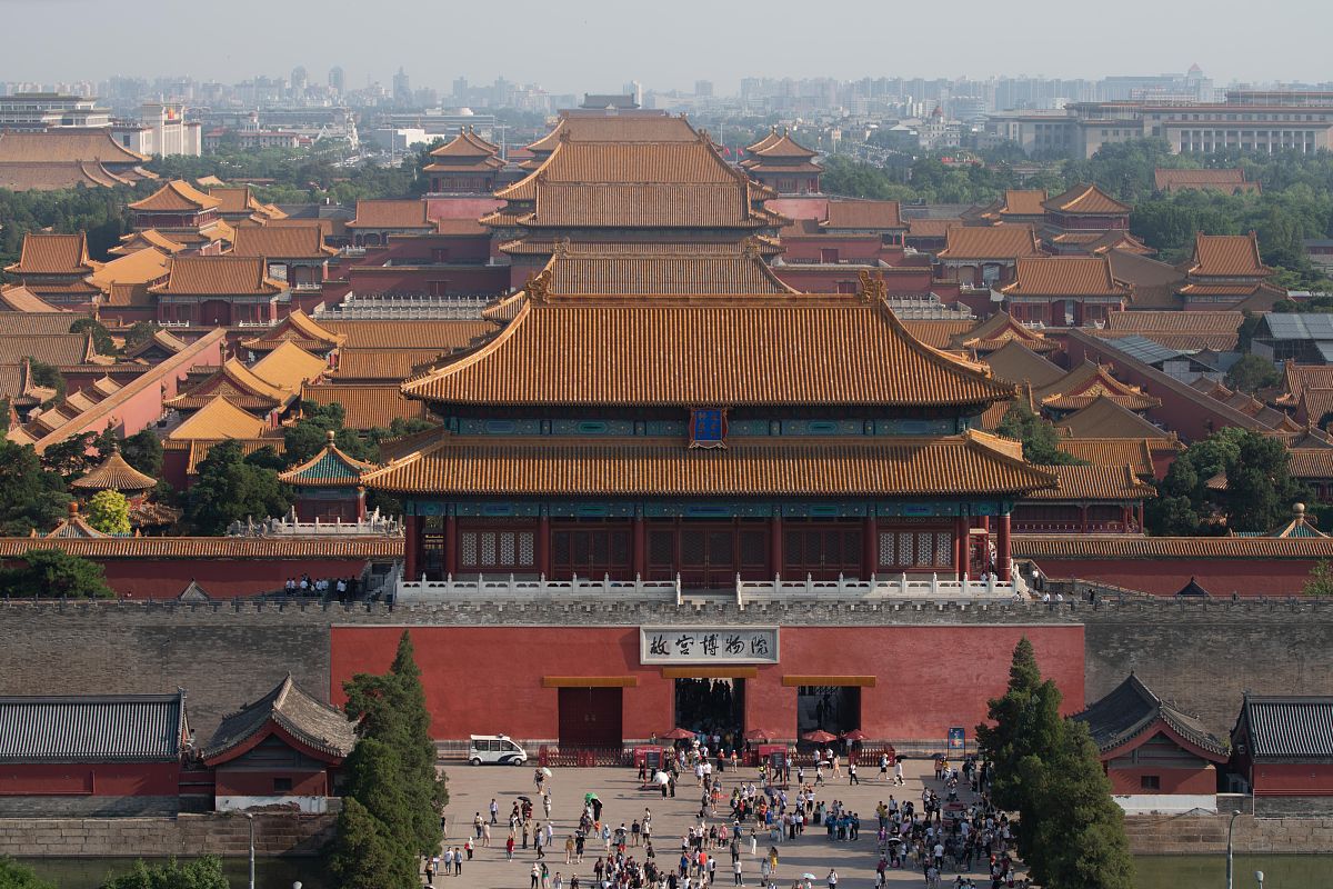 故宫博物院全景1925年10月10日在北京故宫原地,为了保管和管理好文物