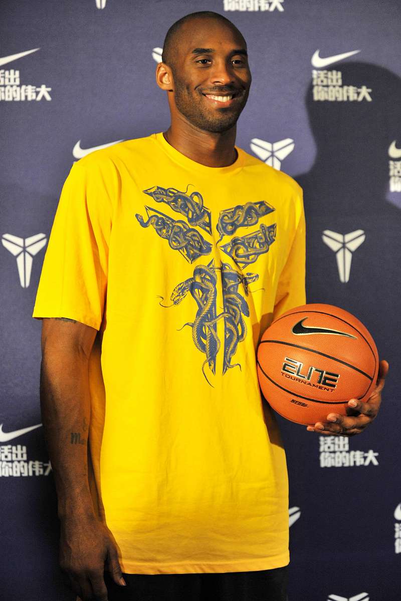 遗憾的是那几年的湖人队配置不够导致科比获取荣誉偏少