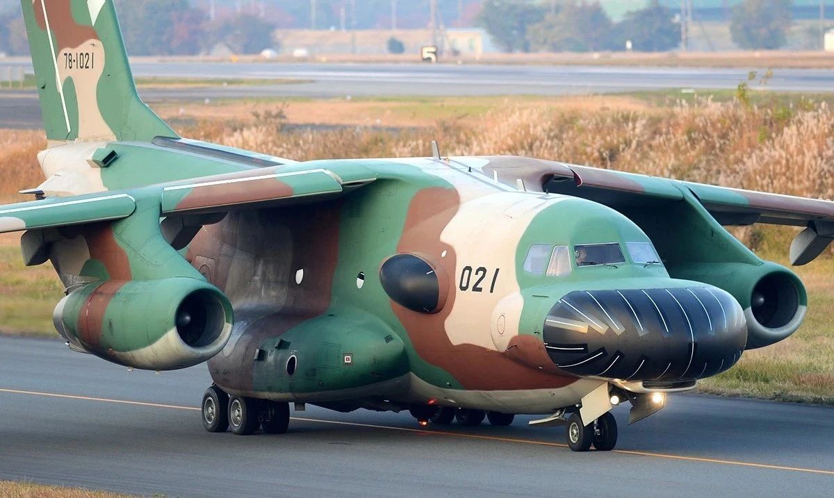 揭秘川崎ec1电子战训练机世界上又一款有奇特机鼻设计的飞机