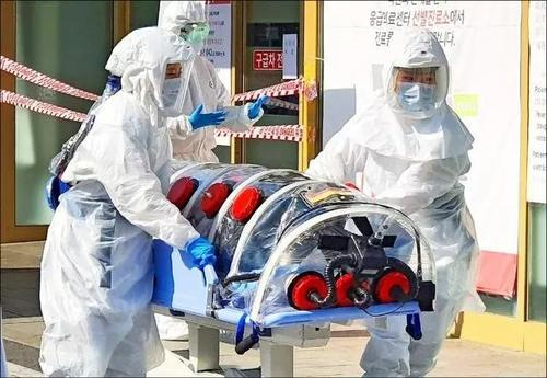 环球时报@新冠肺炎在韩军营区传播，确诊增至11例，7700余人隔离