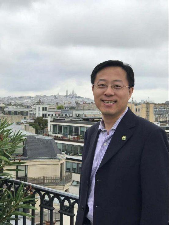 外交部新发言人赵立坚之初印象