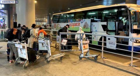长沙晚报掌上长沙：首尔飞南京航班发现3名发热乘客 94名旅客隔离观察