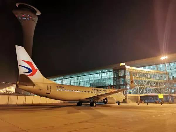 「环球时报」经多部门大力协调 在境外团队游客已由25万降至不到90人