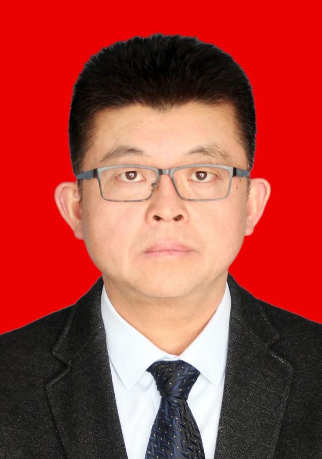 正在公示嘉峪关市13名干部拟任新职