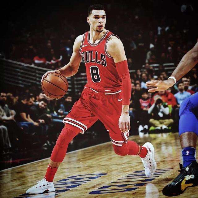 堪称奇迹塔图姆和布朗完成故意罚不进战术史上没几人做到