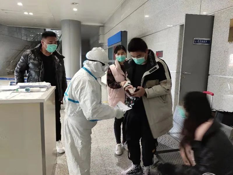 宫正▲“疫”往无前