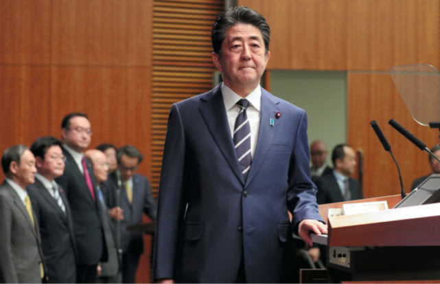 『日本安倍晋三』日本首相安倍晋三：研究修订法律以宣布全国进入紧急状态