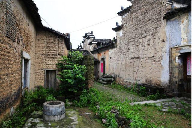 探村丽水松阳山下阳村卵石巷道密布宛若八卦迷宫