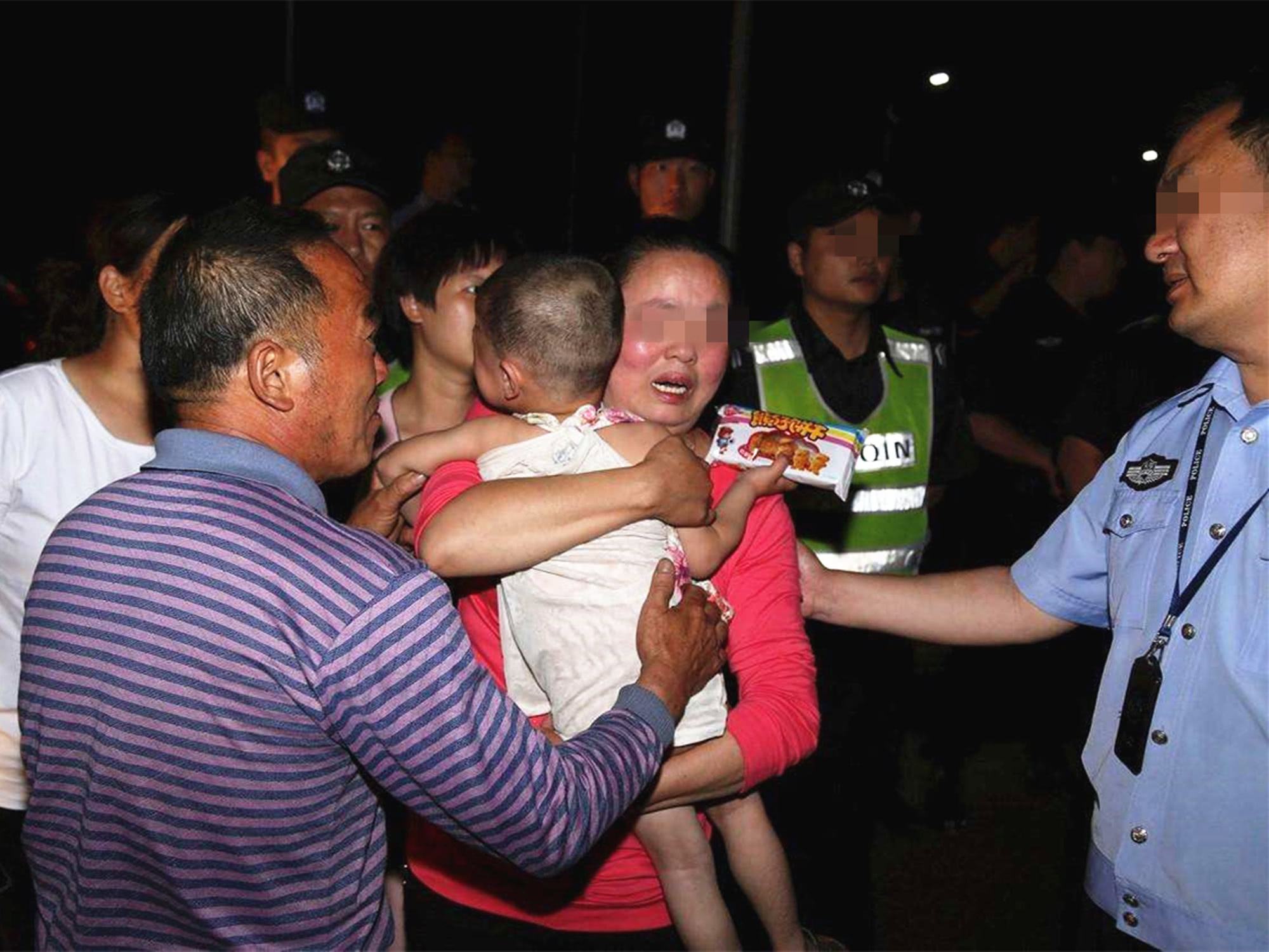 人贩子新手法目标是婴儿抱手上都能下手带娃外出记住3点