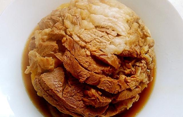 扣碗一般都是在宴席里面才有真是承载了很多年的回忆