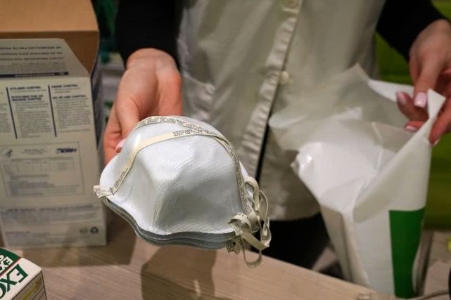 #肺炎#全球新冠肺炎疫情扩大，世卫组织呼吁医用口罩再增产40%