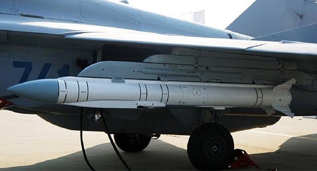 【无人机】两难！俄专家：俄无人机装滑翔炸弹可提升效率，但航程减少