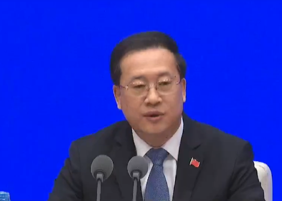 ▲对抗新冠疫情，中国将探索开展跨国联防联控