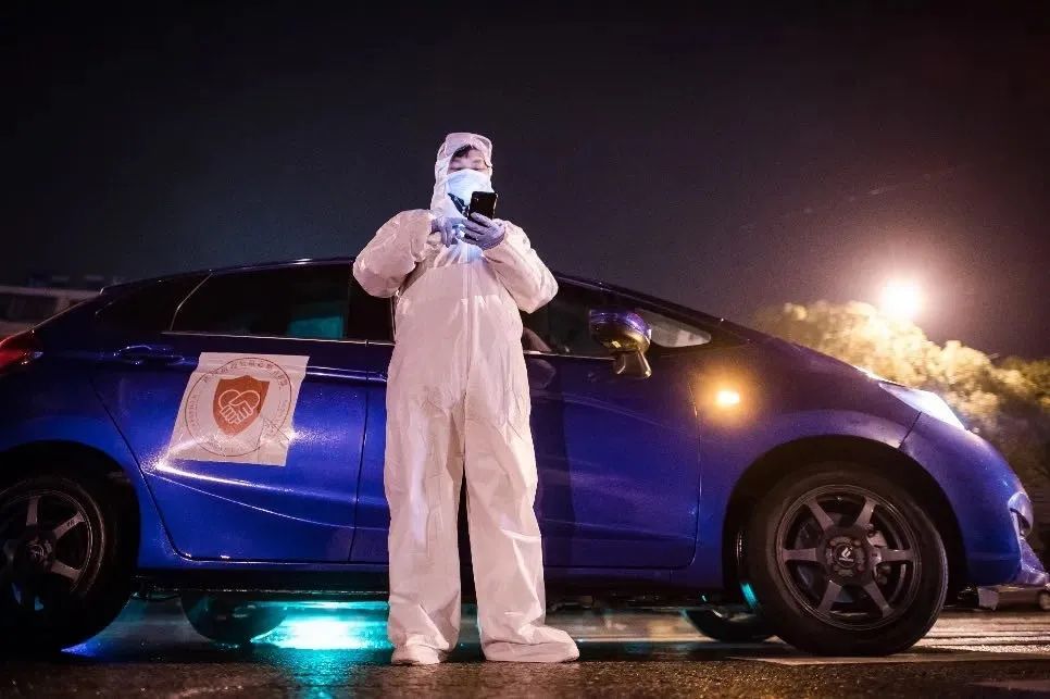 城市摆渡人!昆明人身边的这群"活雷锋",温暖了一座城