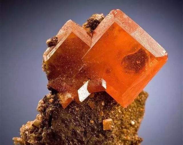 详细介绍世界最毒的几类石头!千万别碰