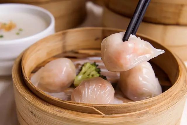 广式早茶中的经典点心,每一个都是特别的精致,也很美味