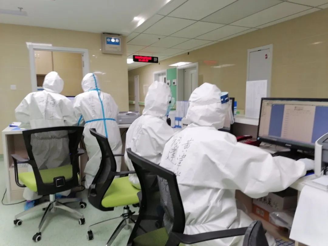 这几天 福建中医药大学附属第二人民医院 呼吸与危重专科的护士黄津津