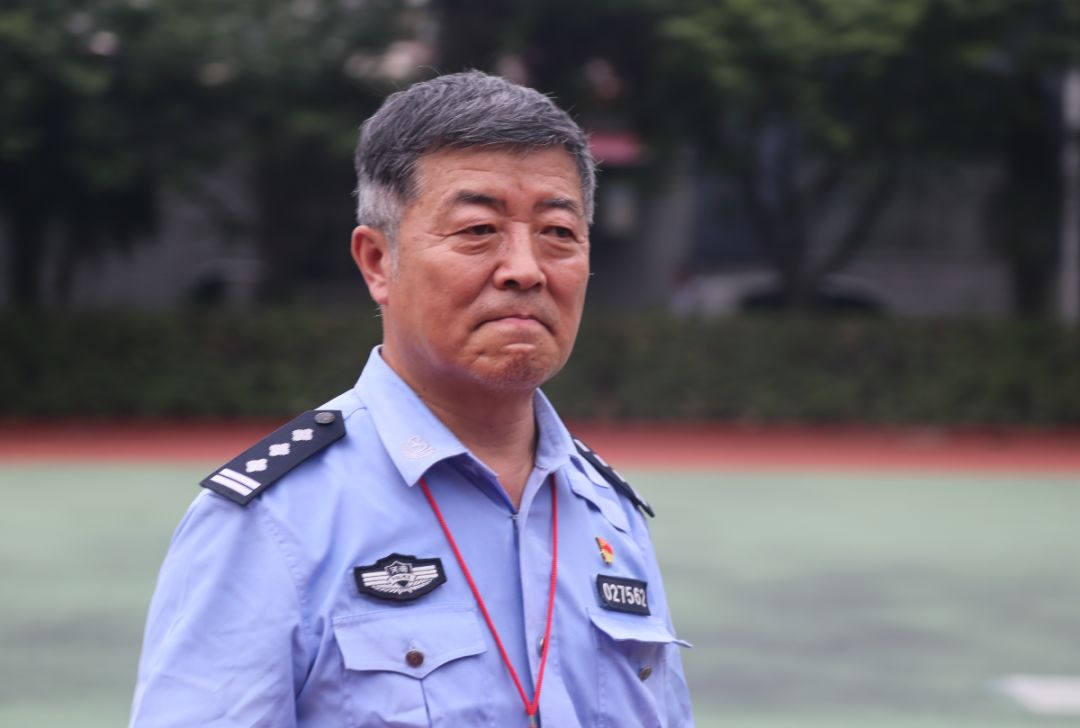 站好最后一班岗洛阳老民警孙晋生在抗疫一线退休