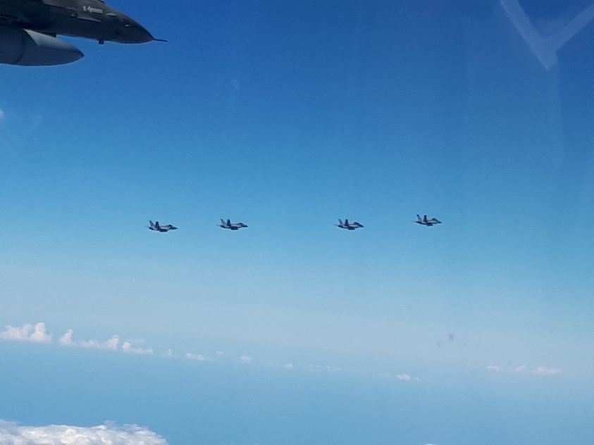 「空军」趁美法航母齐聚本国附近之际 希腊空军接连与两军舰载机开展联训