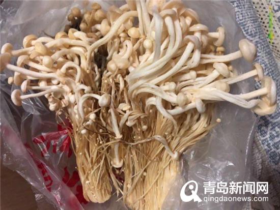 网友怀疑金针菇泡药变质监管部门介入24小时内送检