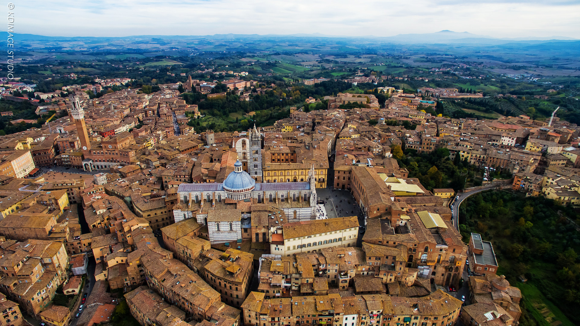锡耶纳意大利最完美的中世纪小镇提拉米苏的故乡