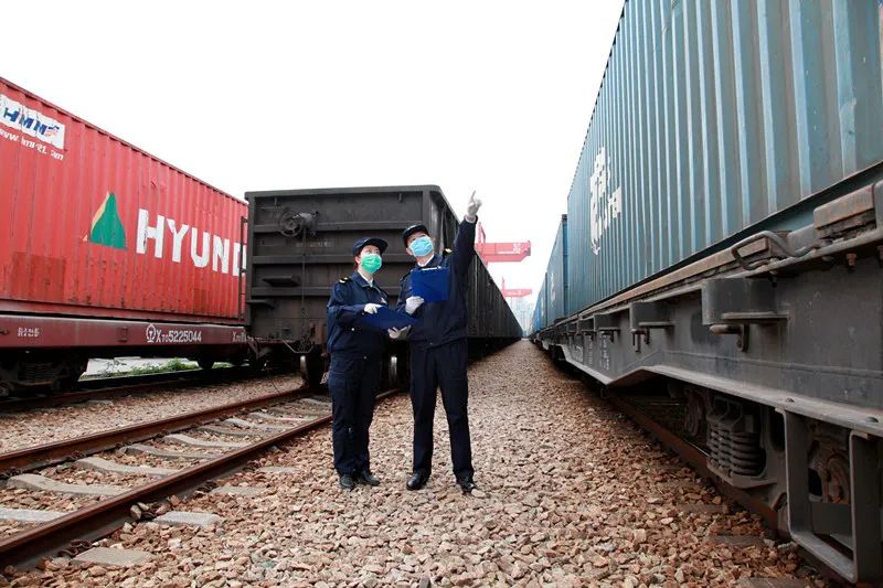 [海关]中欧班列危难时刻显身手