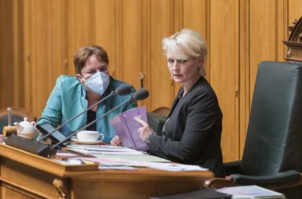 环球时报@欧洲现在还这个样，当地华人都急了