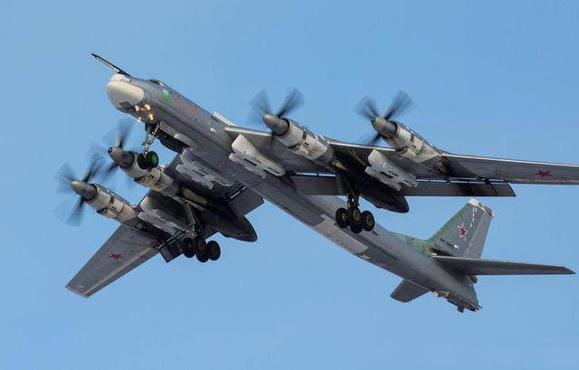 图为俄罗斯图95ms