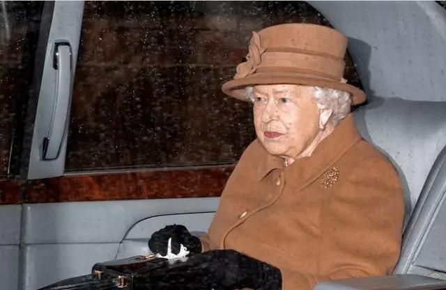 「伊丽莎白二世」病毒来势汹汹，英女王撤离白金汉宫