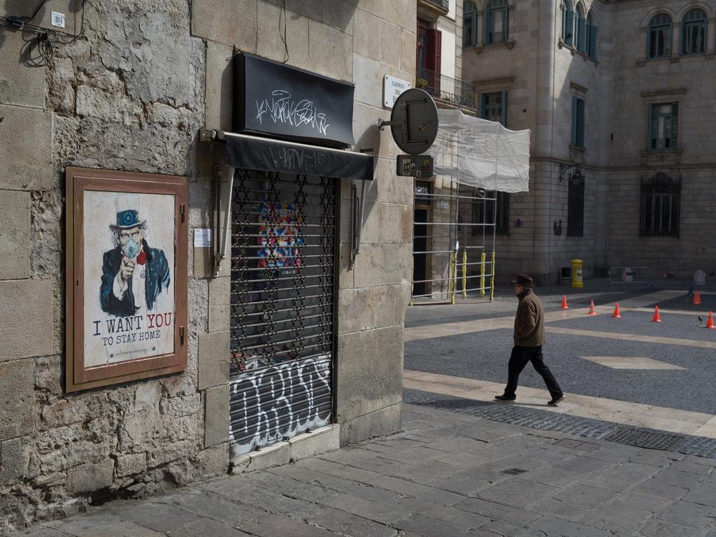 「国际社会」西班牙“封国”第一天：首相自我隔离 街上只有“劝返”的警察