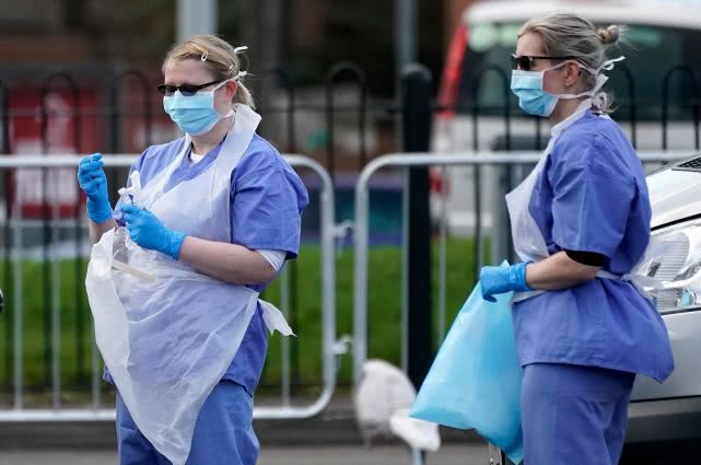 国际社会▲英国政府一份秘密报告遭泄露：新冠病毒预计可感染英国80%人口