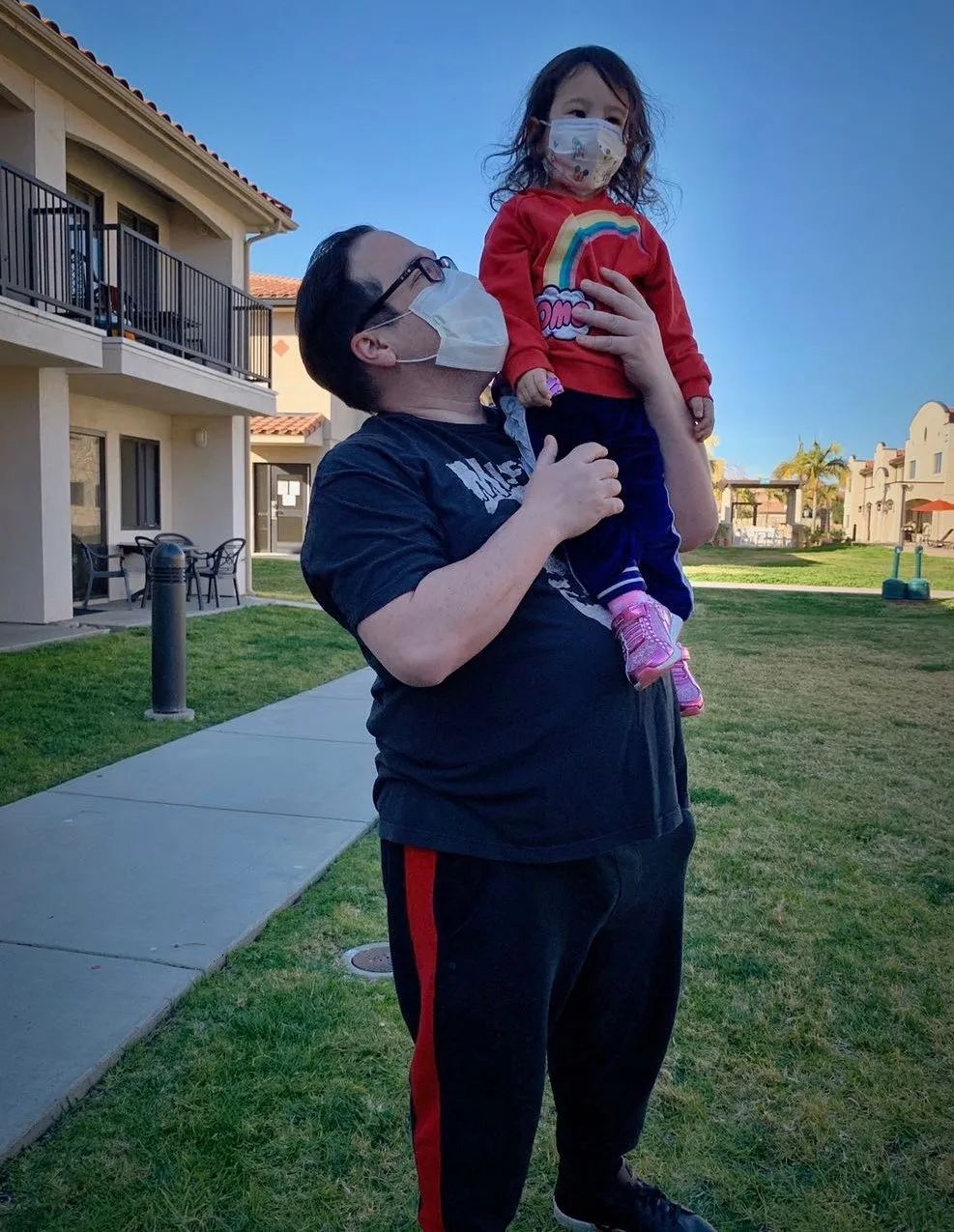 保险：“我没感染，因为我没钱做检测！”