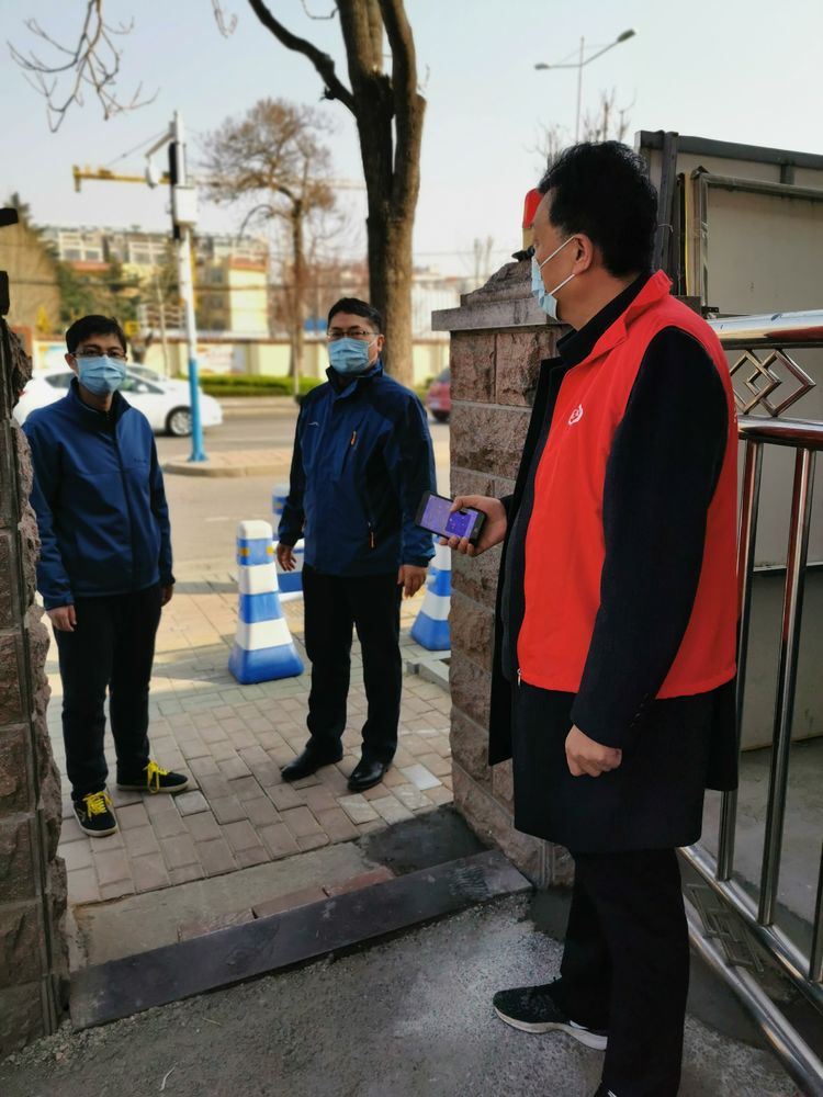 东岳中学:疫情防控实战演练确保安全有序开学