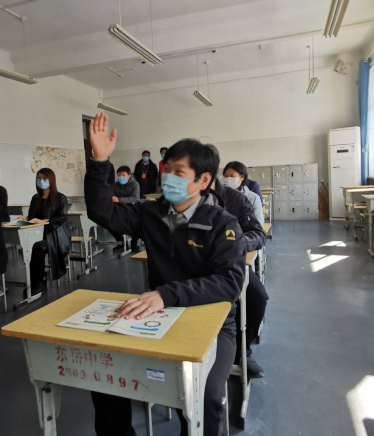 东岳中学:疫情防控实战演练确保安全有序开学