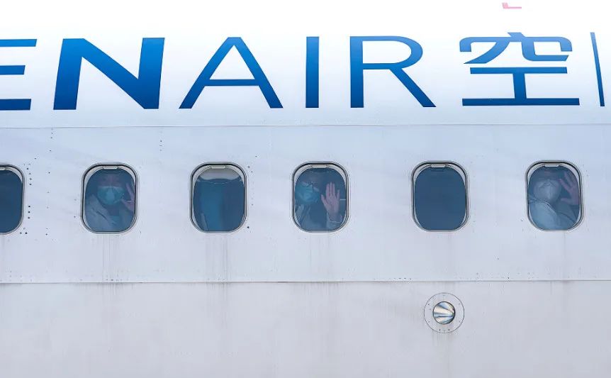 #都市频道#这张限量版登机牌，只属于你们！