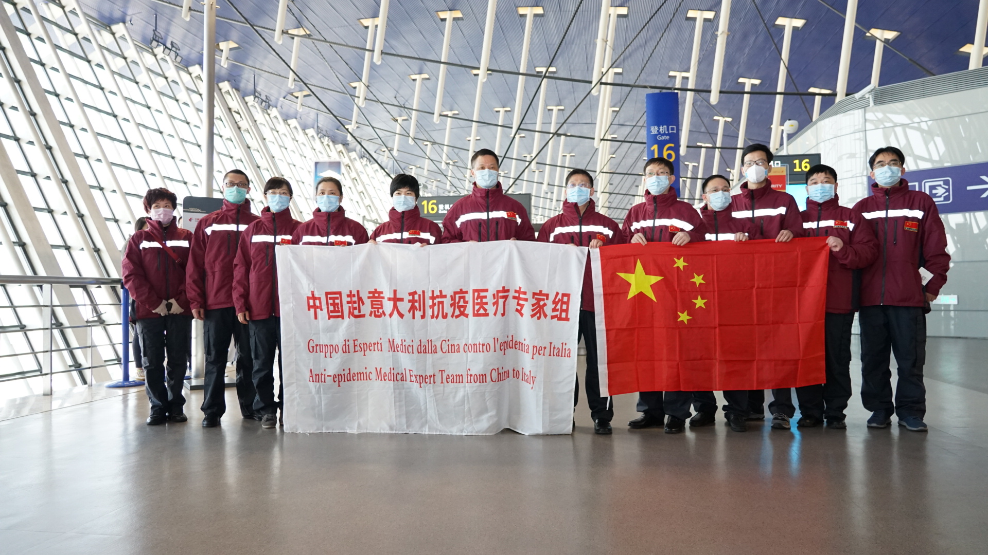 「医疗」再援意大利！东航执行第二架援外抗疫包机，运送13名医疗专家、17.3吨抗疫物资飞赴米兰