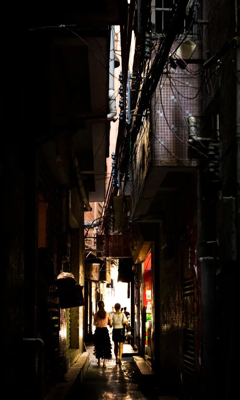 建筑■每个盖违章建筑的人，都做着一个包租婆的梦