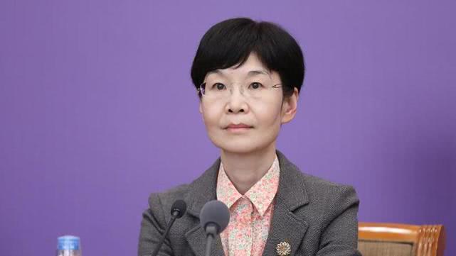 [时政]国家卫健委：目前已有1.2万名援鄂医务人员撤离