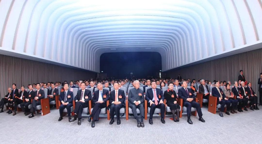 中信集团@7万亿中信集团换帅，央行副行长接棒