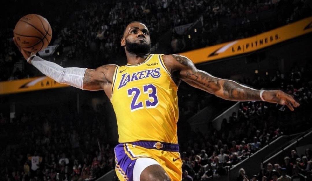 詹姆斯自曝正在隔离!