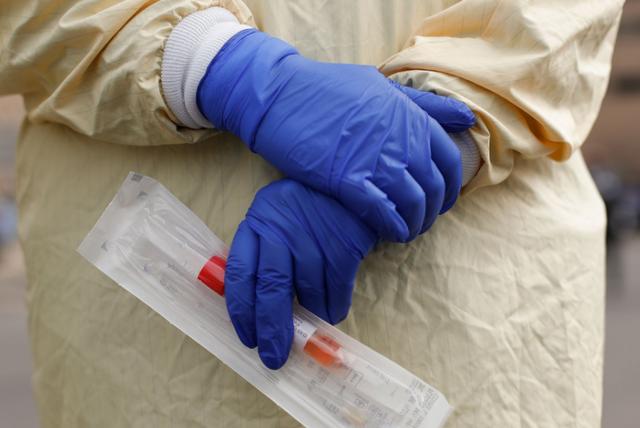 【疫情】约翰斯·霍普金斯大学：全球累计确诊超33万例 中国以外确诊近25万