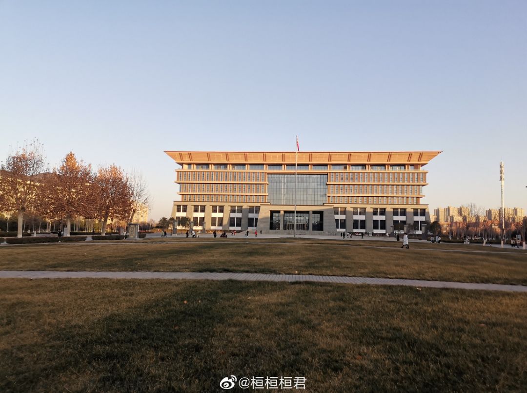 大学▲这些记忆中的校园太美好了！你相册里校园的春天什么样？