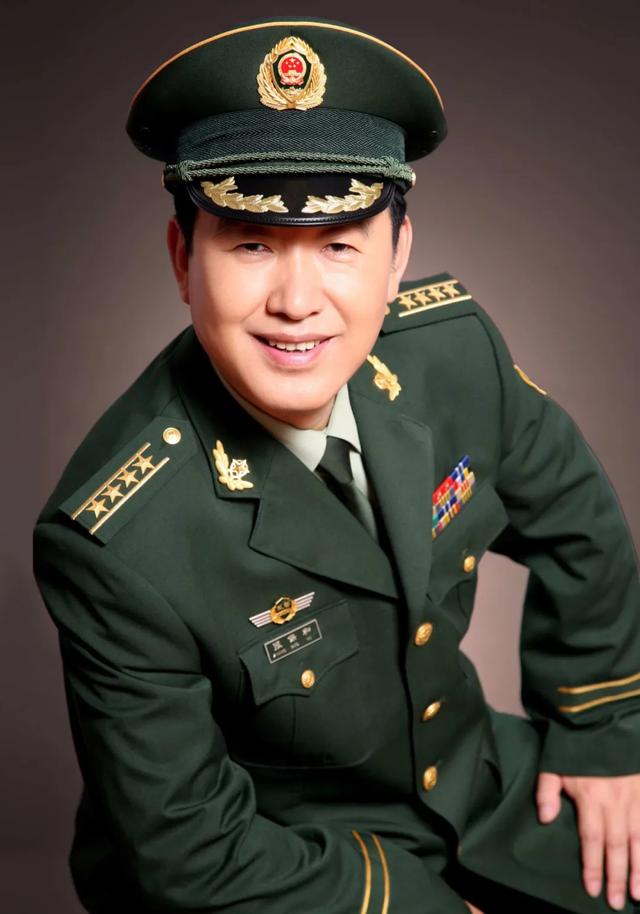 著名军旅艺术家张保和又推"抗疫"新作!