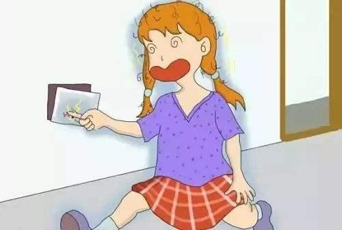 5岁女孩跟妈妈逛超市,突然浑身发抖尿裤子,背后原因令人愤怒