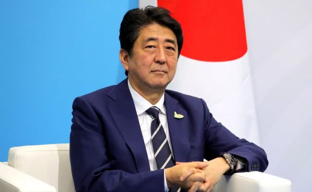 【国际奥委会主席】日本首相致电国际奥委会主席，双方同意将奥运会推迟至明年夏季